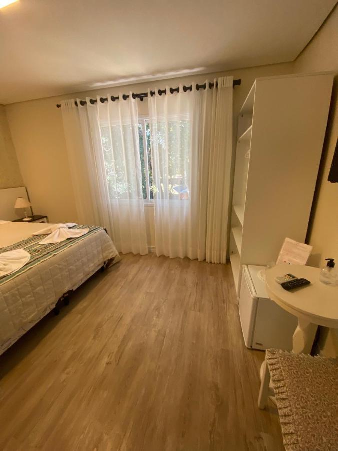 Pousada Ipe Amarelo E Quinta Dos Medeiros Bed & Breakfast Gramado Eksteriør bilde